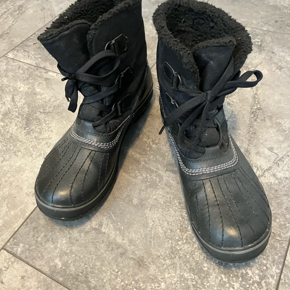 Women’s sorel boots size 9. Gently worn